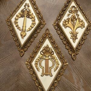 Vintage Gold and Cream Wall Decor Set